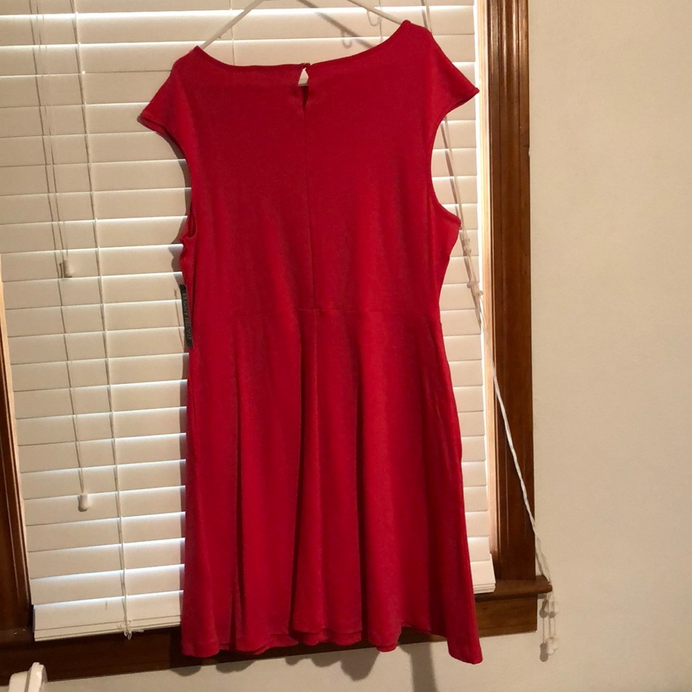 Dress 👗 - Picture 3 of 4